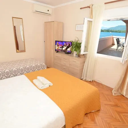 Stradioti Apartments Tivat Exterior photo
