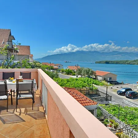 Stradioti Apartments Tivat Exterior photo