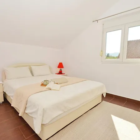 Stradioti Apartments Tivat Exterior photo