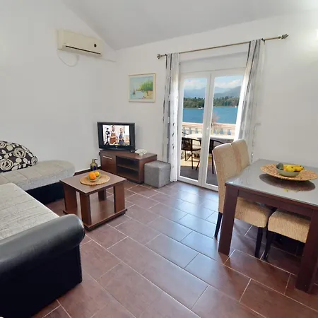 Stradioti Apartments Tivat Exterior photo